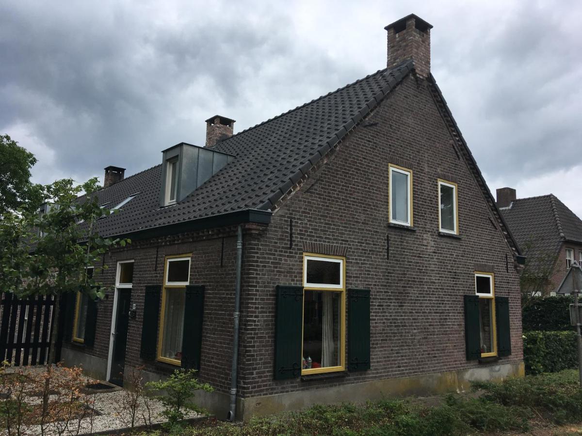 Vakantiehuis In Het Voorhuis Dommelen Exterior foto